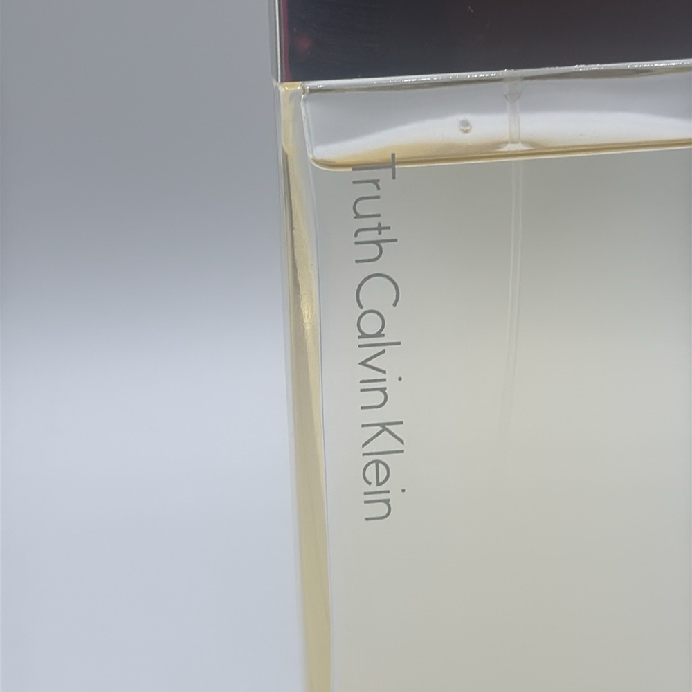 Calvin Klein Truth perfume - Picture 2 of 2